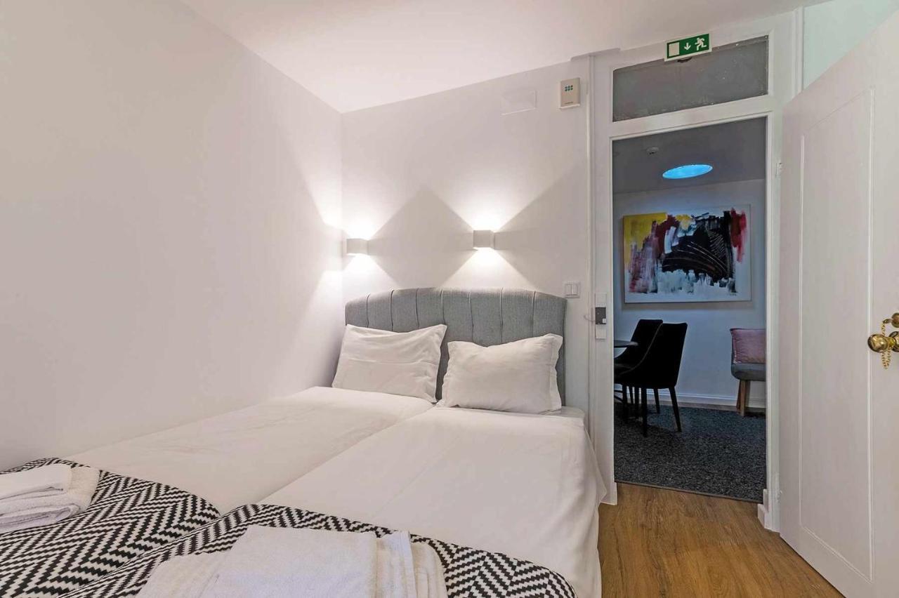 Bairro Alto Palace Special For Groups Up To 24 Guests Apartment Lisabona Exterior foto